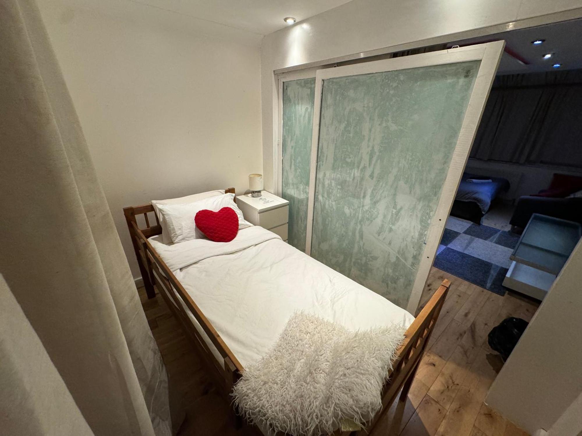 Cozy Rooms Near Central Londen Buitenkant foto