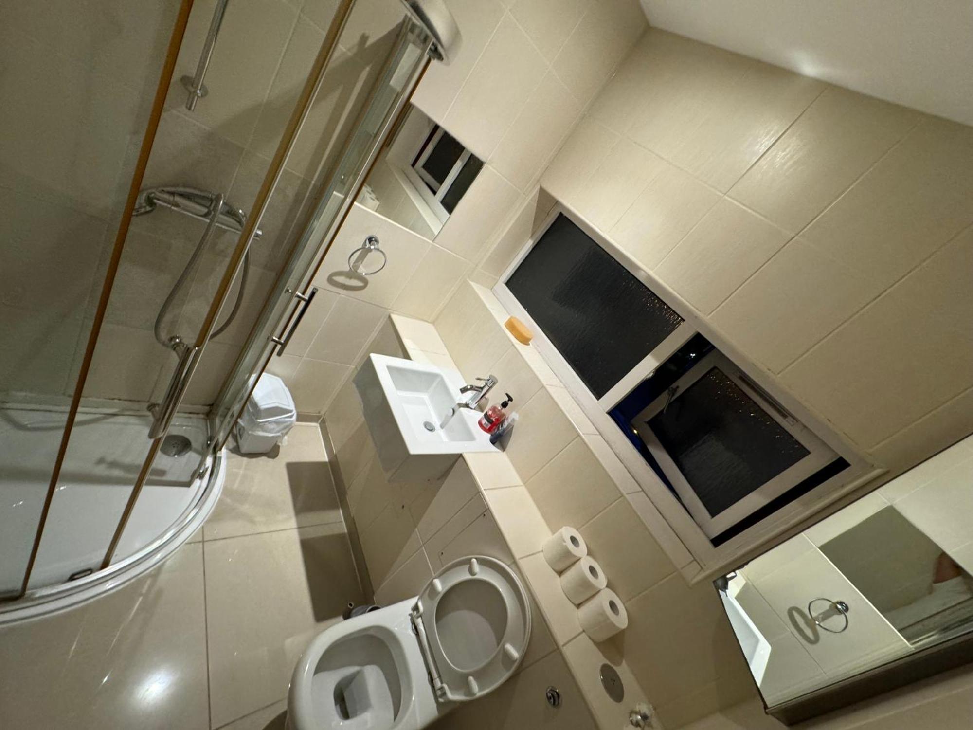 Cozy Rooms Near Central Londen Buitenkant foto